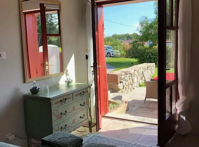 לינה וארוחת בוקר La Ferme D'ika סן-ז'אן-דה-לוז